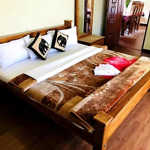 https://shevyhaws.kandyhotelsnow.com