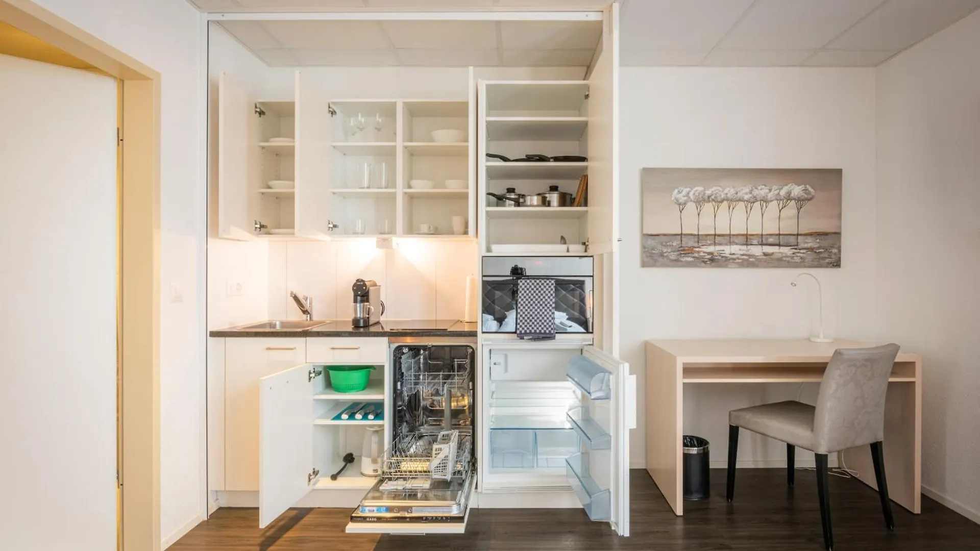 Aparthotel Hine Adon Bern Airport Belp 0*,