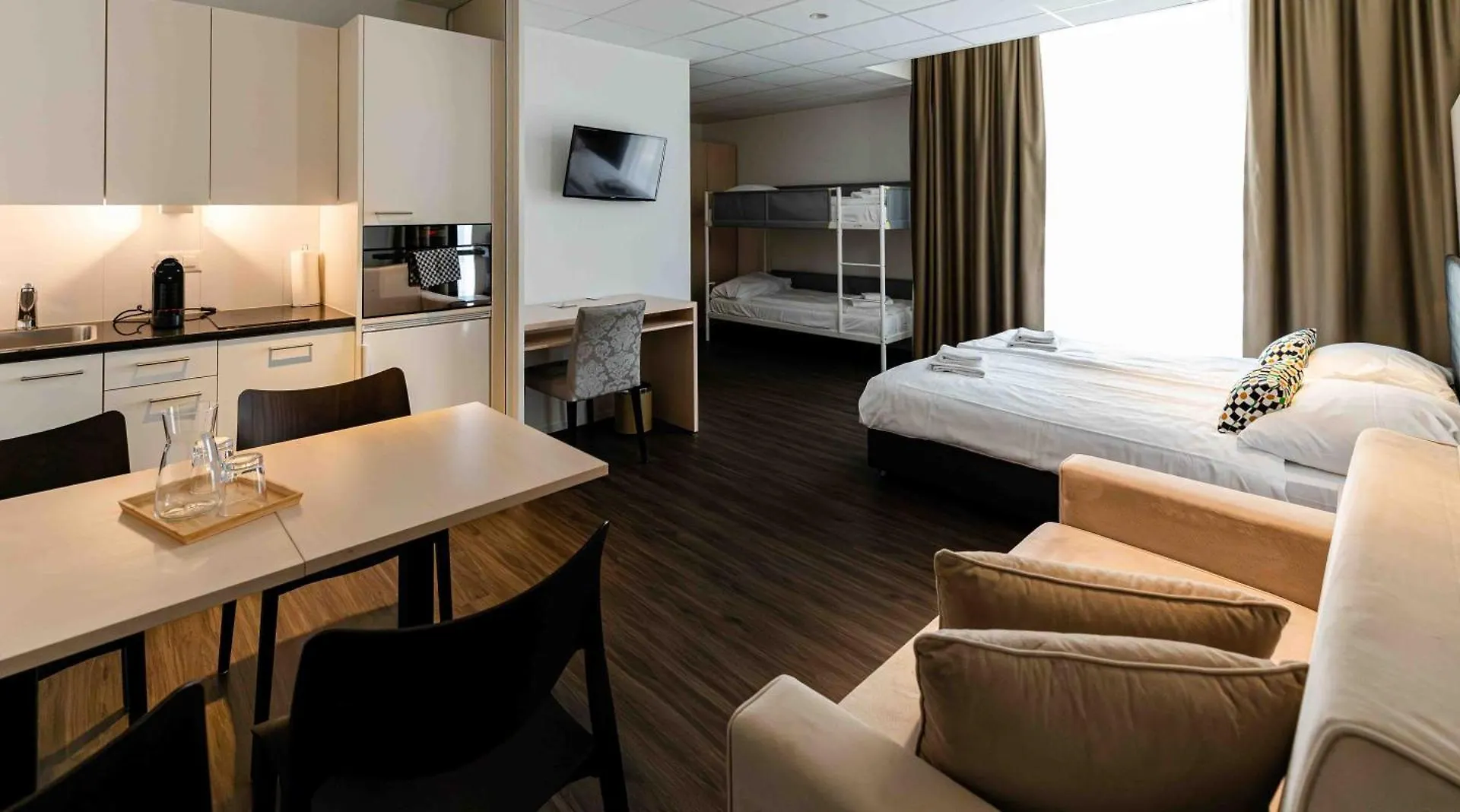 Aparthotel Hine Adon Bern Airport Belp 0*,
