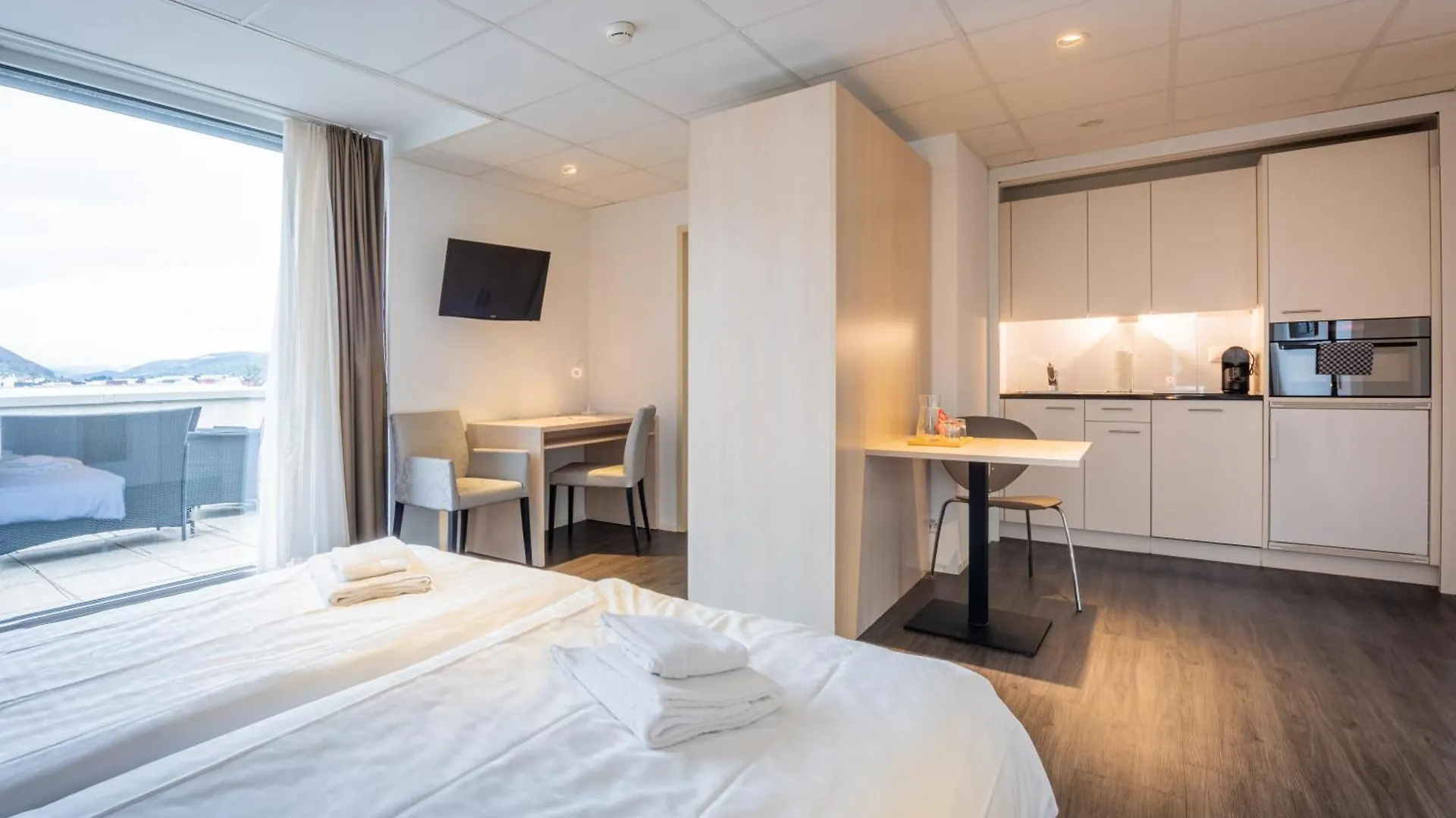 Aparthotel Los Lorentes Apartments Bern Airport Belp