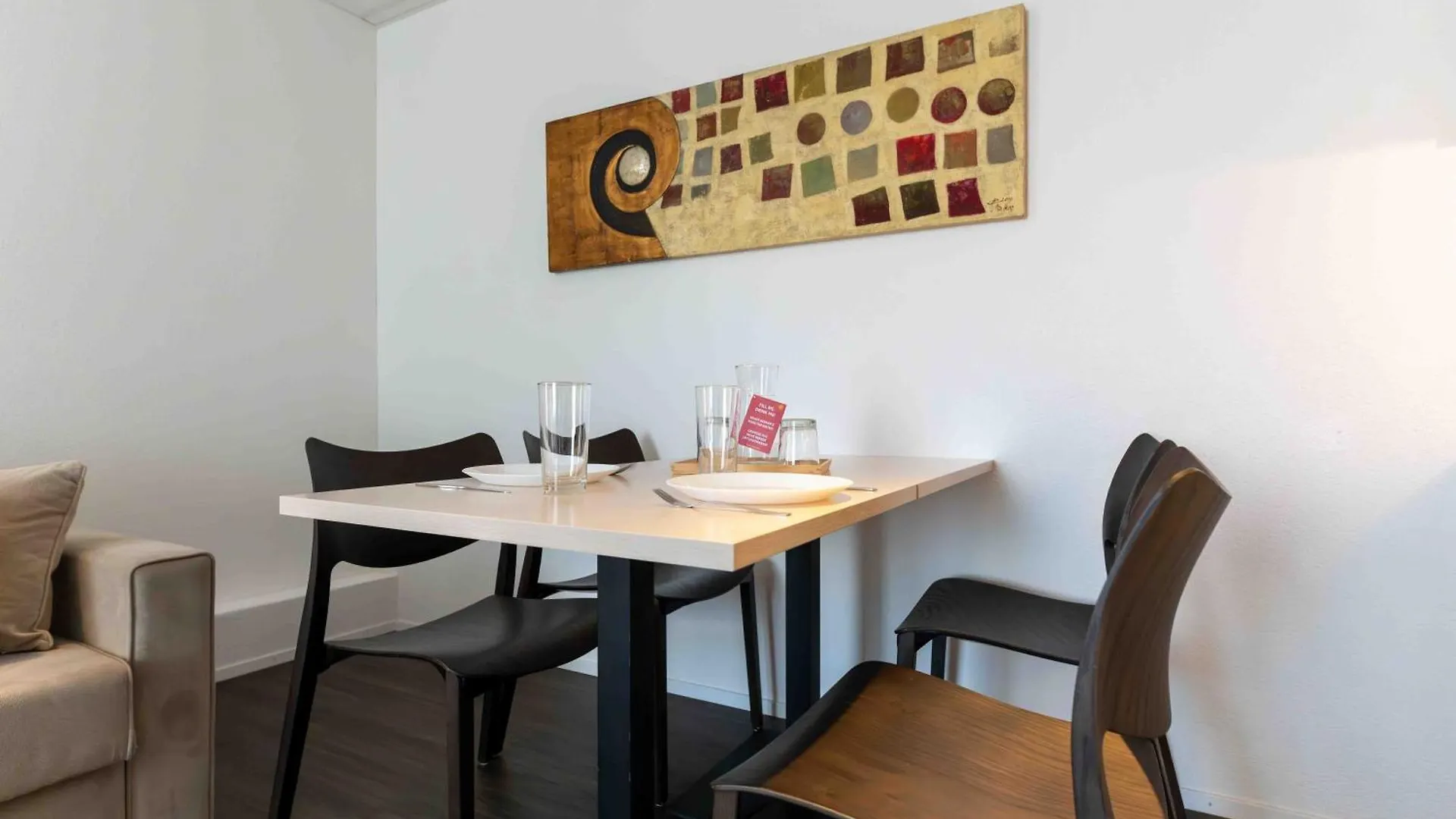 Aparthotel Los Lorentes Apartments Bern Airport Belp